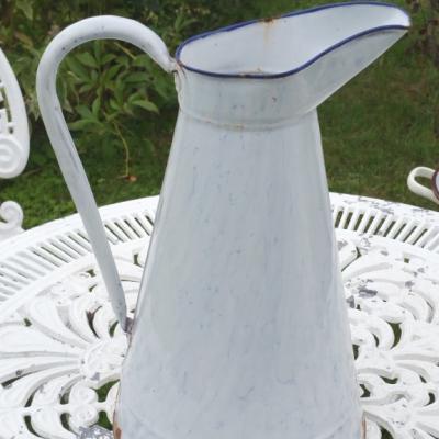 0 broc emaille blanc marbre bleu copie