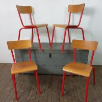 0 chaises d ecole rouge lot a