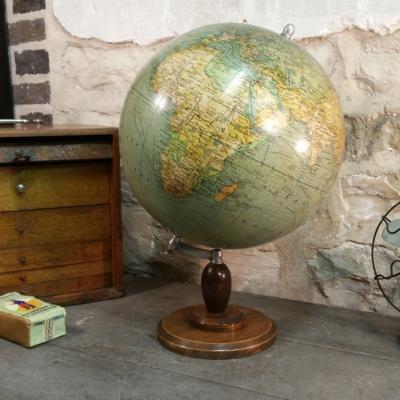 0 globe terrestre girard