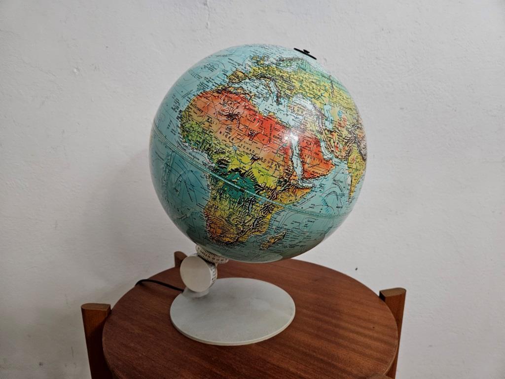 0 globe terrestre lumineux 1