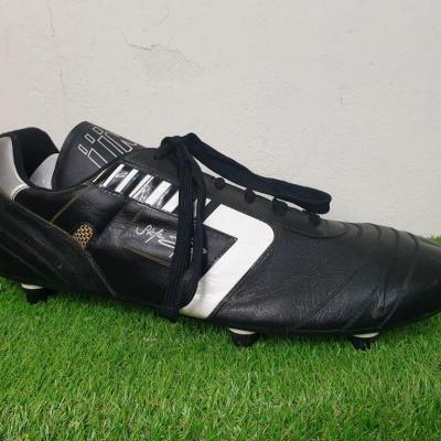 0 grande chaussure de foot line 7