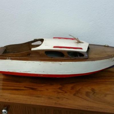 0 maquette de yacht