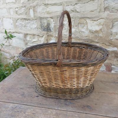 0 pannier oval en osier