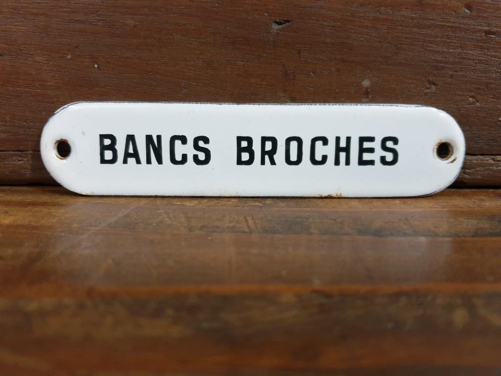 0 plaque bancs broches