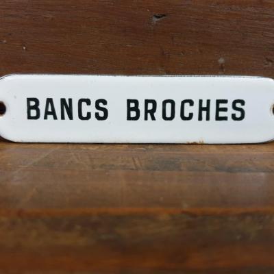 0 plaque bancs broches