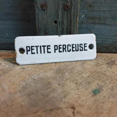 0 plaque emaillee petite perceuse