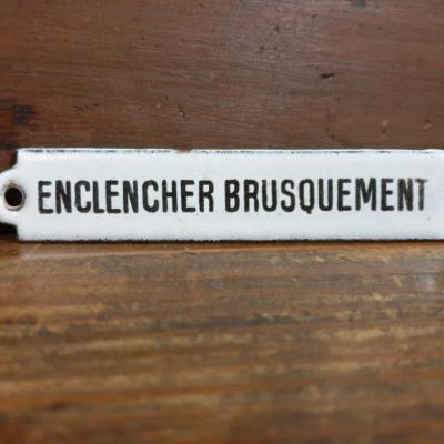 0 plaque enclencher brusq 4