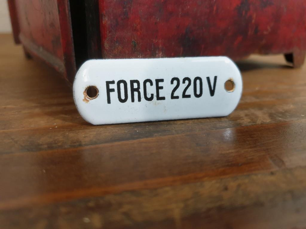 0 plaque force 220 v 3