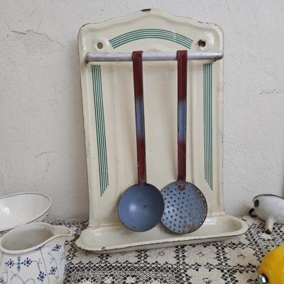 0 porte ustensiles emaille creme et vert