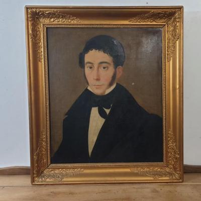 0 portrait homme cadre dore