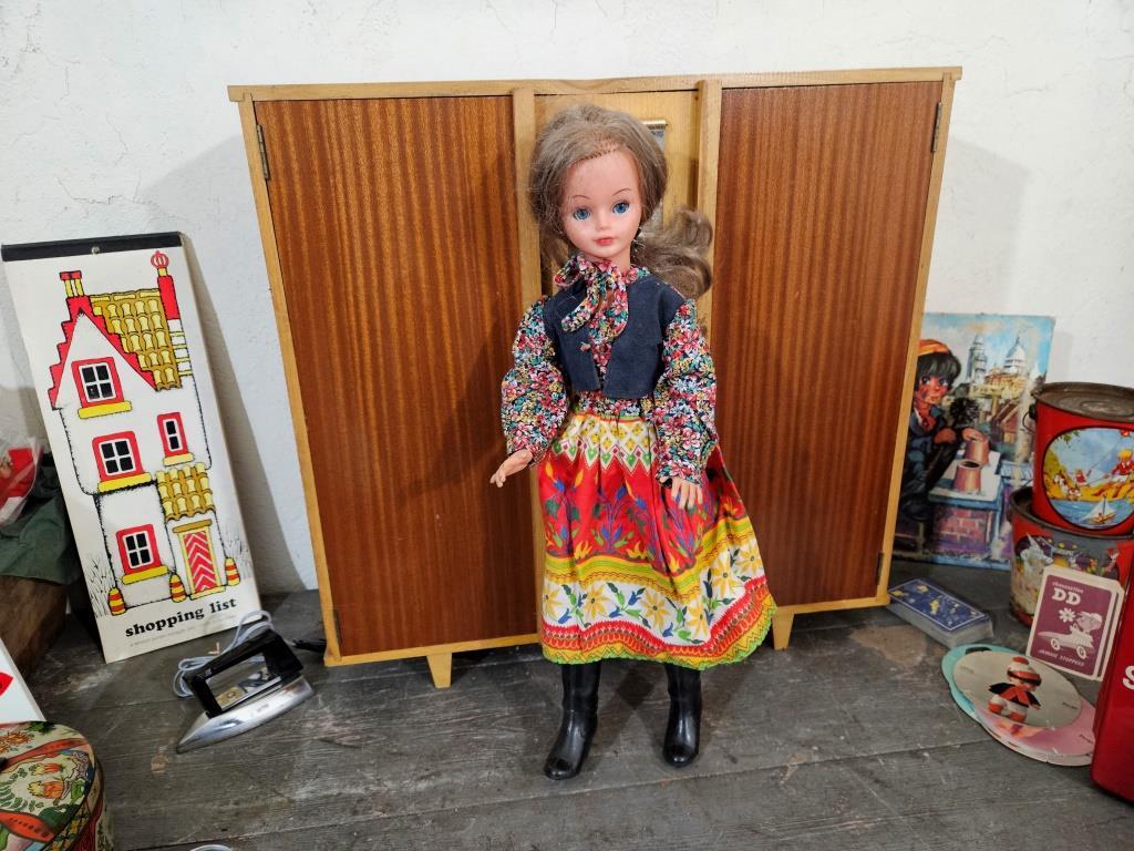 0 poupee cathie bella