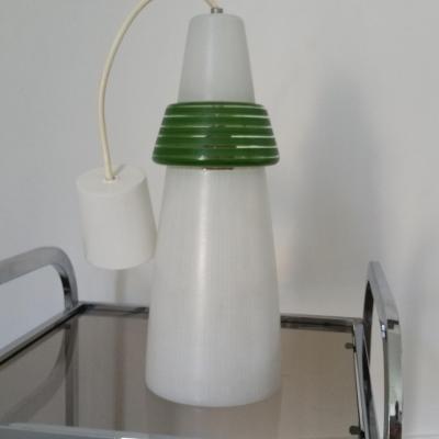 0 suspension opaline blanche et verte 50 60