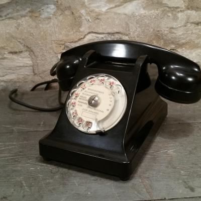 0 telephone noir