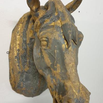 0 tete de cheval enseigne de boucherie