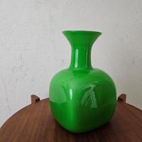 0 vase vert