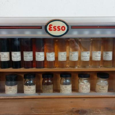 0 vitrine esso echantillons petrole