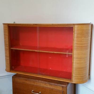 0 vitrine murale