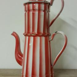 Cafetière émaillée