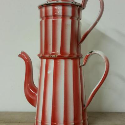 Cafetière émaillée