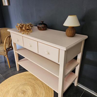 Commode rose poudrée