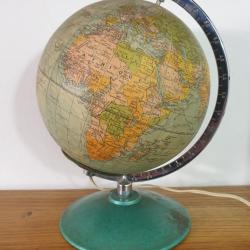 Globe terrestre lumineux