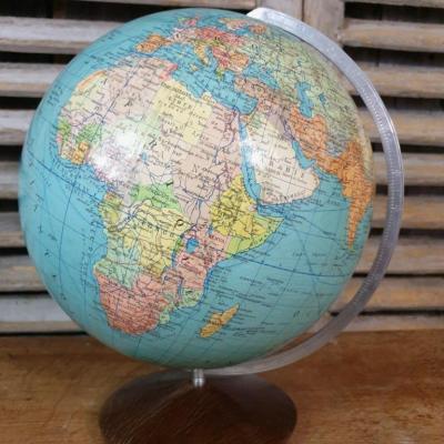 01 globe terrestre