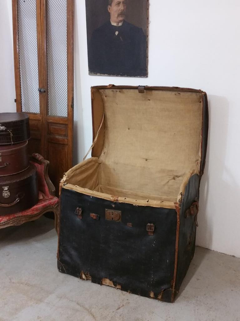 01 malle de voyage cuir osier