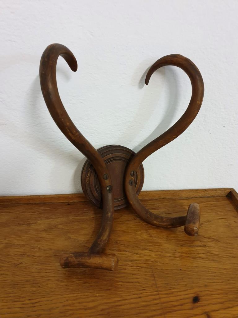 01 porte manteau en bois courbe