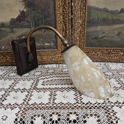 1 applique art deco en bakelite