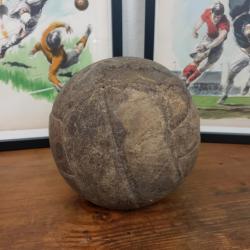 Ballon de foot ancien