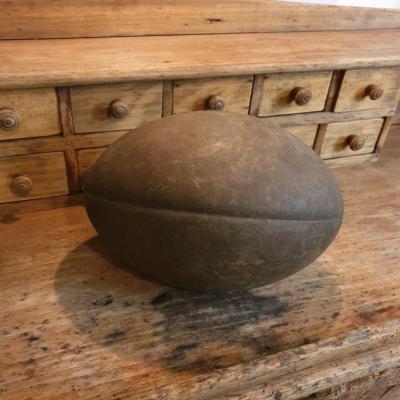 1 ballon de rugby