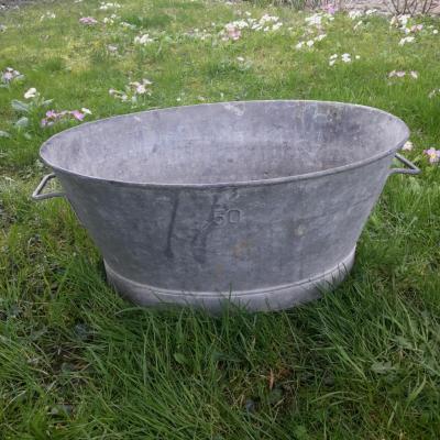 1 bassine ovale en zinc