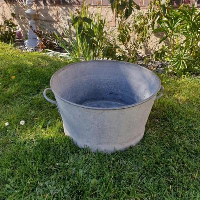 1 bassine ronde en zinc 1