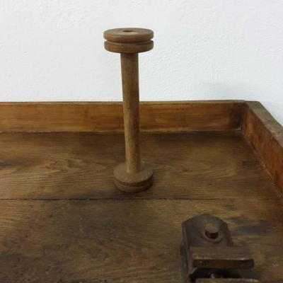 1 bobine de fil en bois