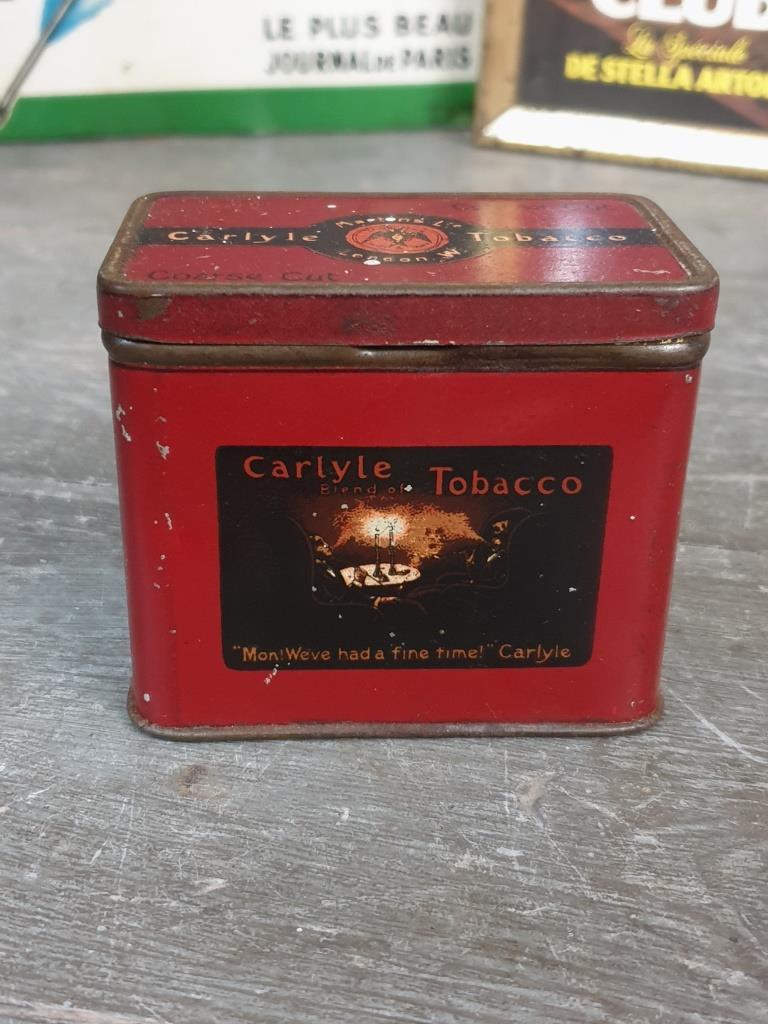 1 boite de tabac carlyle