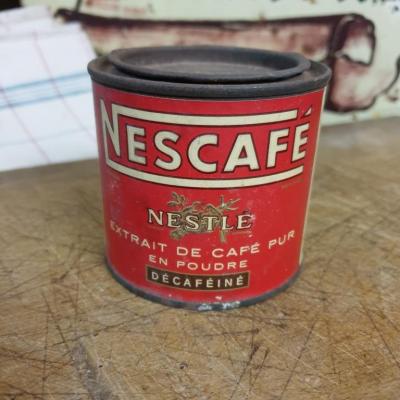 1 boite nescafe