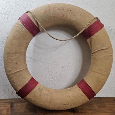 1 bouee de bateau helene