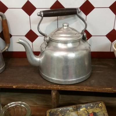 1 bouilloire alu
