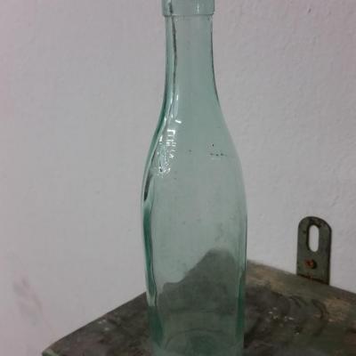 Bouteille ancienne