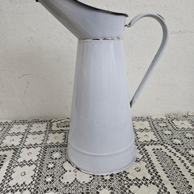 1 broc emaille blanc 1