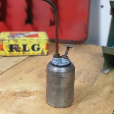1 burette huile
