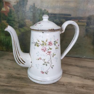 1 cafetiere emaillee blanche avec roses