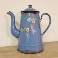 1 cafetiere emaillee bleue