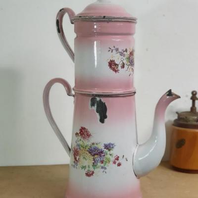 1 cafetiere emaillee rose a fleurs