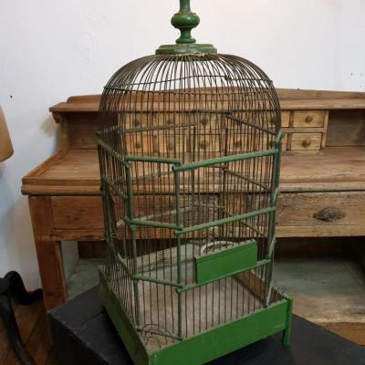 1 cage a oiseau verte