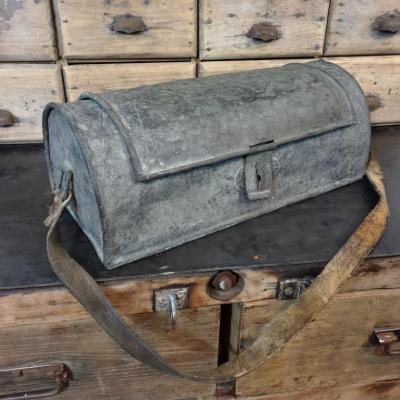 1 caisse a outils de couvreur