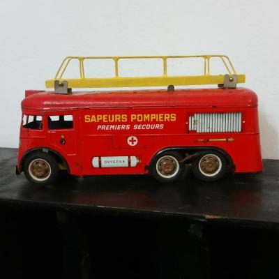 1 camion de pompier joustra