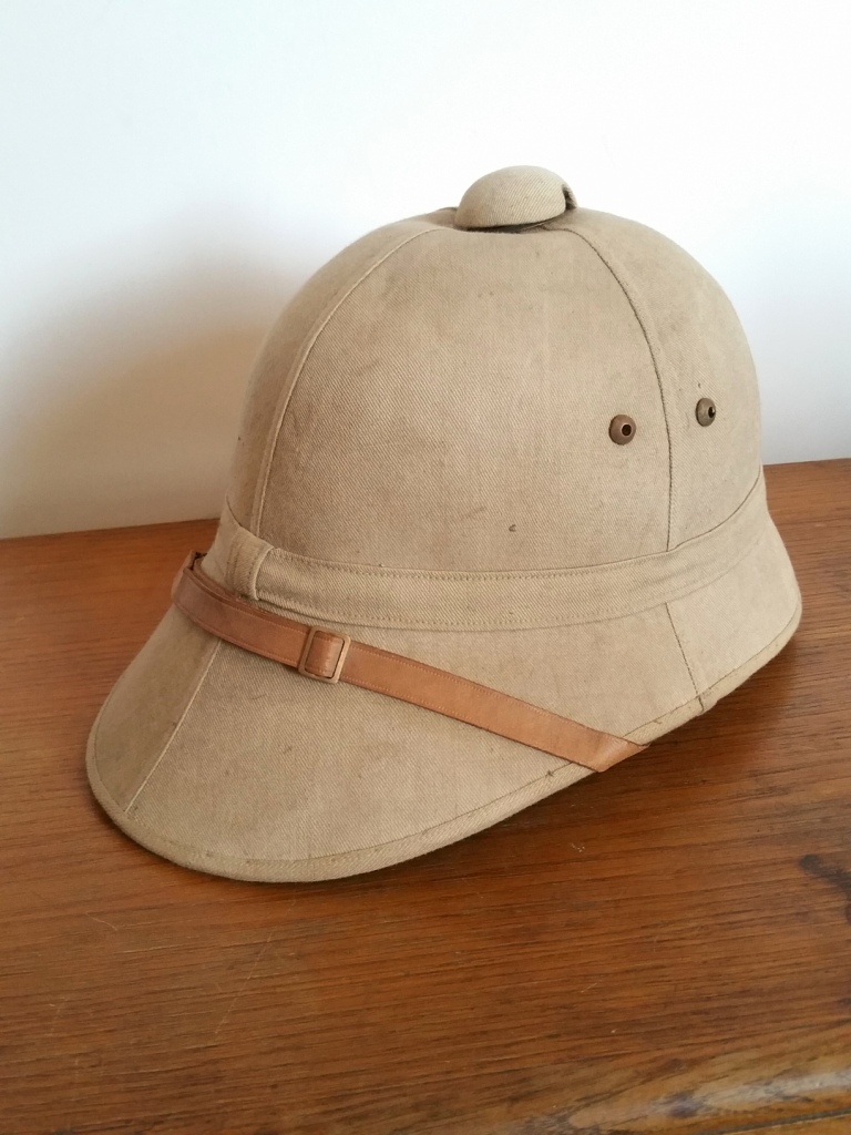 1 casque colonnial