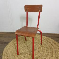 1 chaise d ecole rouge enfant