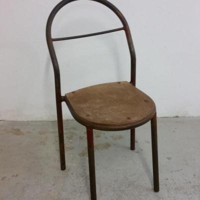 1 chaise enfant metal modele mobilor rene herbst